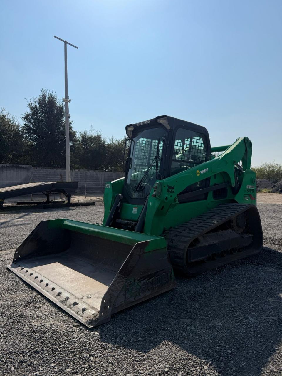 Bobcat T740